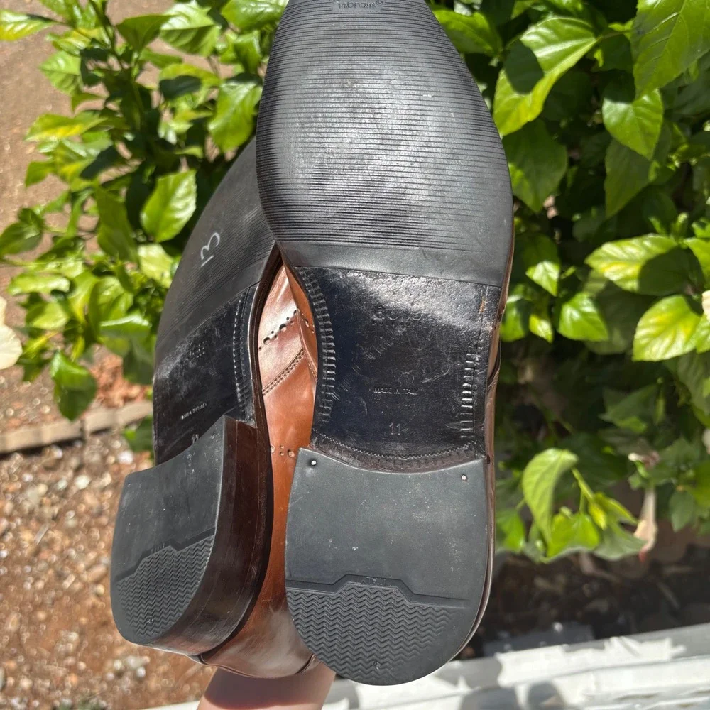 Hugo boss made in Italy brown wingtip derby dress shoes size 11 lace up men's
